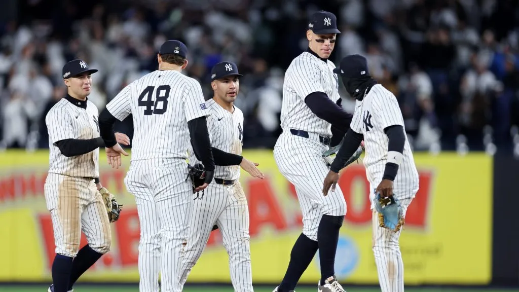 Yankees players celebrating
