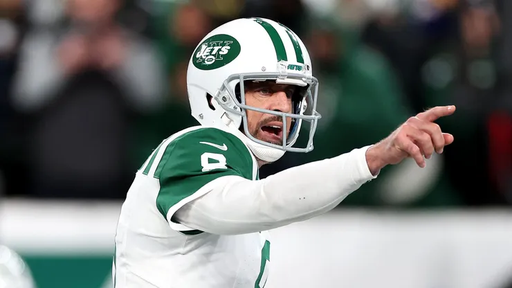 Aaron Rodgers #8 of the New York Jets in action against the Buffalo Bills at MetLife Stadium on October 14, 2024 in East Rutherford, New Jersey.