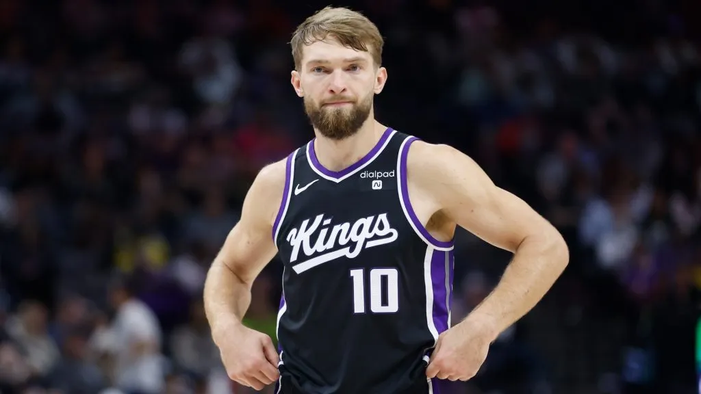 Domantas Sabonis #10 of the Sacramento Kings looks on in the third quarter against the Los Angeles Lakers