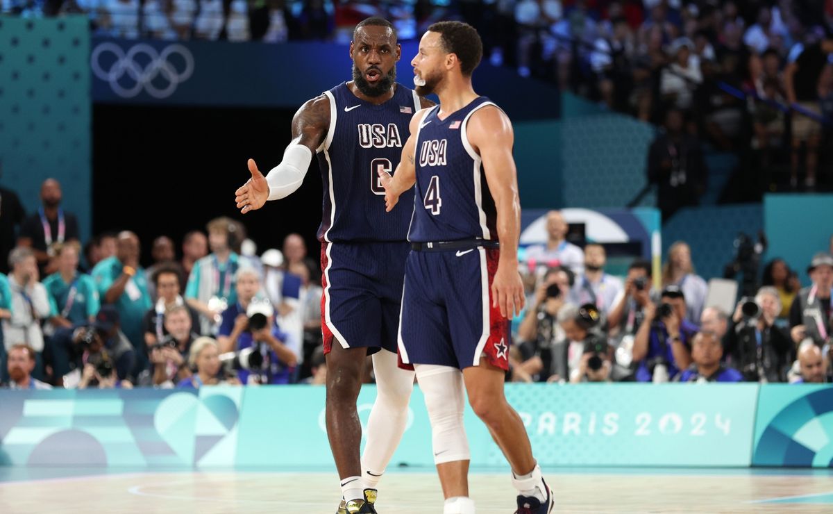 NCAAB News: Coach K praises LeBron James and Stephen Curry over Team ...