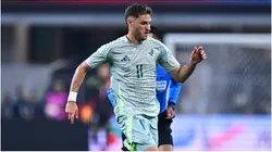 Santiago Gimenez of Mexico