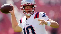 Drake Maye #10 of the New England Patriots warms up before the game against the San Francisco 49ers at Levi's Stadium on September 29, 2024 in Santa Clara, California.