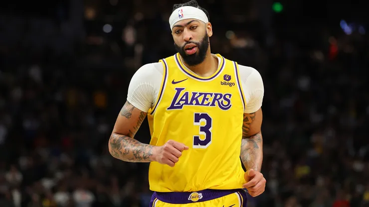 Anthony Davis #3 of the Los Angeles Lakers walks backcourt during a game against the Milwaukee Bucks