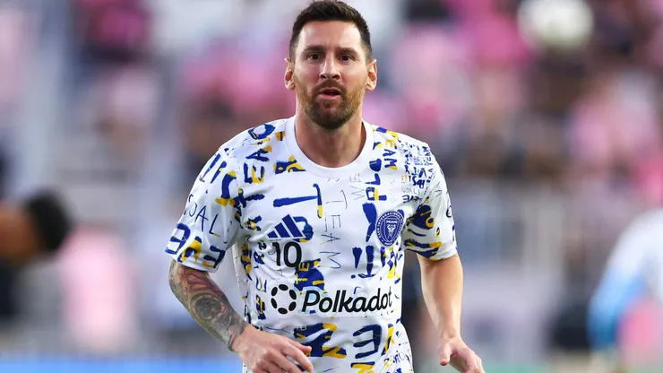 Lionel Messi #10 of Inter Miami warms up prior to playing Charlotte FC at Chase Stadium on September 28, 2024 in Fort Lauderdale, Florida. (Photo by Megan Briggs/Getty Images)
