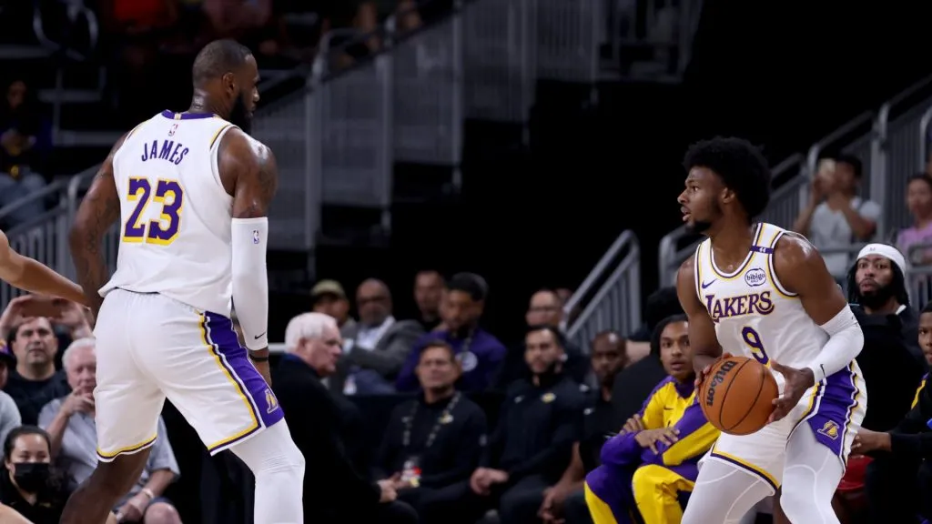 LeBron and Bronny playing