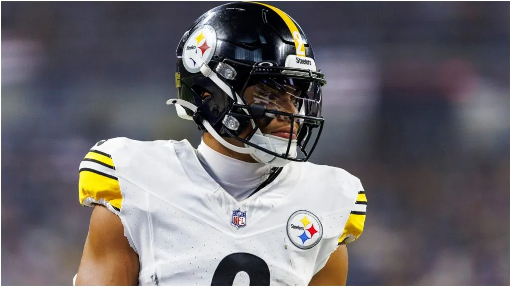 Justin Fields of the Pittsburgh Steelers