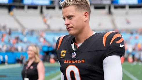 Joe Burrow #9 of the Cincinnati Bengals walks off the field after beating the Carolina Panthers 34-24 at Bank of America Stadium on September 29, 2024 in Charlotte, North Carolina.