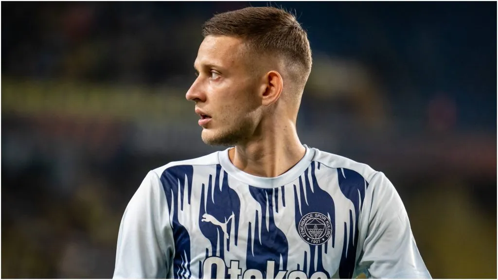 Sebastian Szymanski of Fenerbahce – IMAGO / Middle East Images