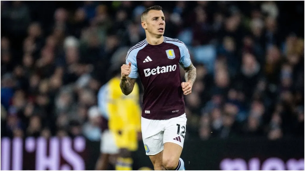 Lucas Digne of Aston Villa – IMAGO / Sebastian Frej