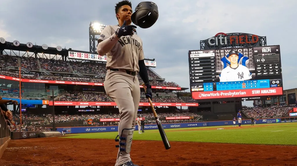 Juan Soto 22 of the New York Yankees is walking to the on-deck circle during the third inning of the baseball game against the New York Yankees. IMAGO /&nbsp;NurPhoto
