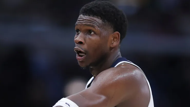 Minnesota Timberwolves guard Anthony Edwards (5) during the second half against the Chicago Bulls on November 7, 2024 at the United Center in Chicago, Illinois.