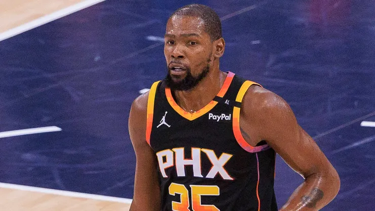 Kevin Durant 35 of the Phoenix Suns during their regular season NBA, Basketball Herren, USA game against the Los Angeles Clippers on Thursday October 31, 2024 at Intuit Dome Arena in Inglewood, California.