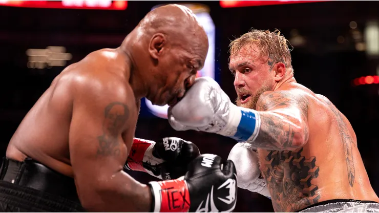 Jake Paul punches Mike Tyson during LIVE On Netflix: Jake Paul vs. Mike Tyson at AT&T Stadium on November 15, 2024 in Arlington, Texas.