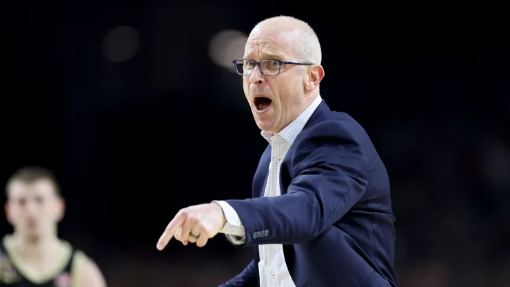 UConn coach Dan Hurley.
