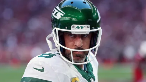 Aaron Rodgers #8 of the New York Jets looks on in the first quarter against the Arizona Cardinals at State Farm Stadium on November 10, 2024 in Glendale, Arizona.