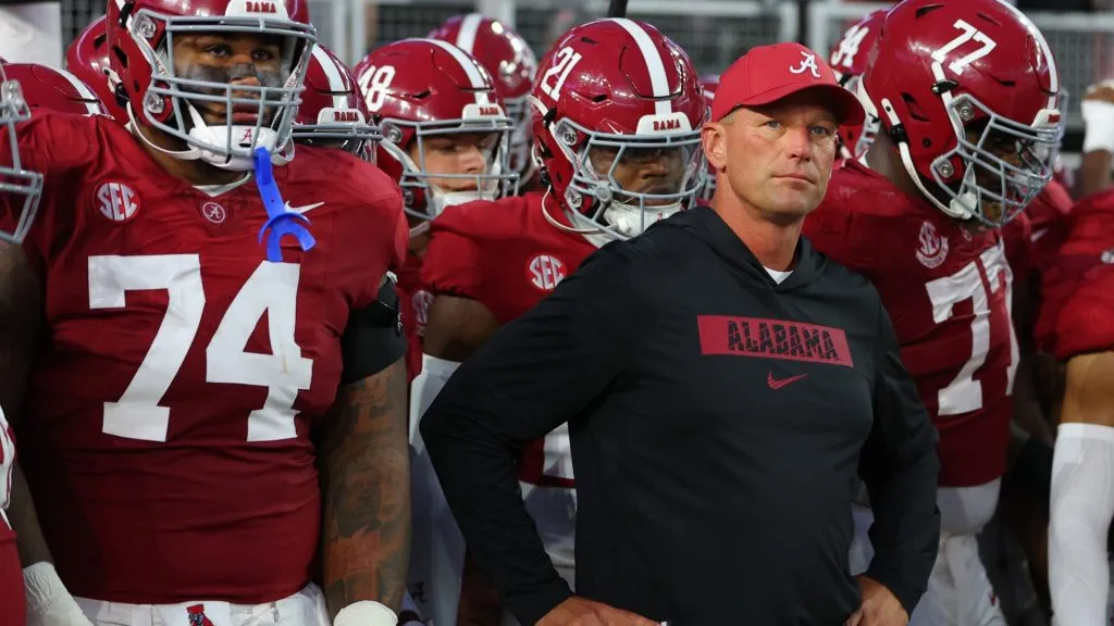 Head coach Kalen DeBoer of the Alabama Crimson Tide stands with his team before running onto the field before the game against the Georgia Bulldogs at Bryant-Denny Stadium on September 28, 2024. (Source: Kevin C. Cox/Getty Images)