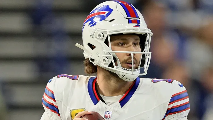 Josh Allen #17 of the Buffalo Bills looks to pass the ball against the Indianapolis Colts during the second quarter at Lucas Oil Stadium on November 10, 2024 in Indianapolis, Indiana.