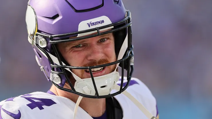 Sam Darnold #14 of the Minnesota Vikings against the Tennessee Titans at Nissan Stadium on November 17, 2024 in Nashville, Tennessee.