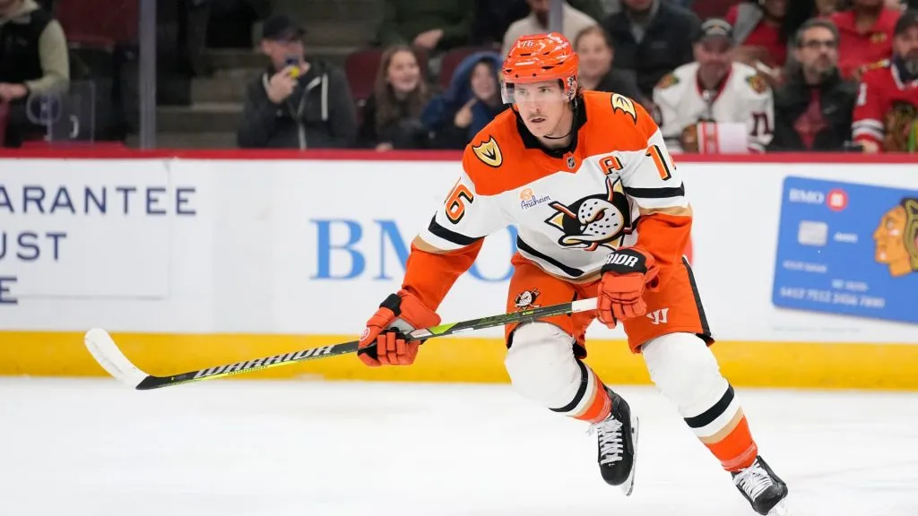 Ryan Strome #16 of the Anaheim Ducks skates in his 800th career NHL game against the Chicago Blackhawks during the first period of a game at the United Center on November 19, 2024. (Source: Patrick McDermott/Getty Images)