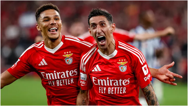 Angel Di Maria forward of SL Benfica celebrates after scoring