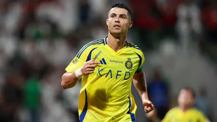 Cristiano Ronaldo of Al Nassr celebrates after scoring the 1st goal during the Saudi Pro League match between Al Ettifaq and Al Nassr