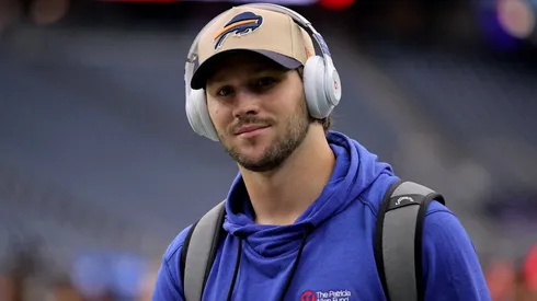 Buffalo Bills quarterback Josh Allen (17) arrives prior to the game between the Houston Texans and the Buffalo Bills at NRG Stadium in Houston, TX on October 6, 2024.