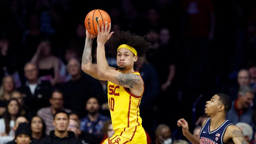 DJ Rodman #10 playing for USC Trojans on January 17, 2024 in Tucson, Arizona ( Chris Coduto/Getty Images)