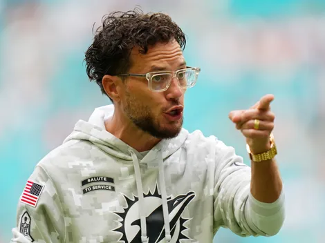 Mike McDaniel warns Dolphins' veterans about limited playtime