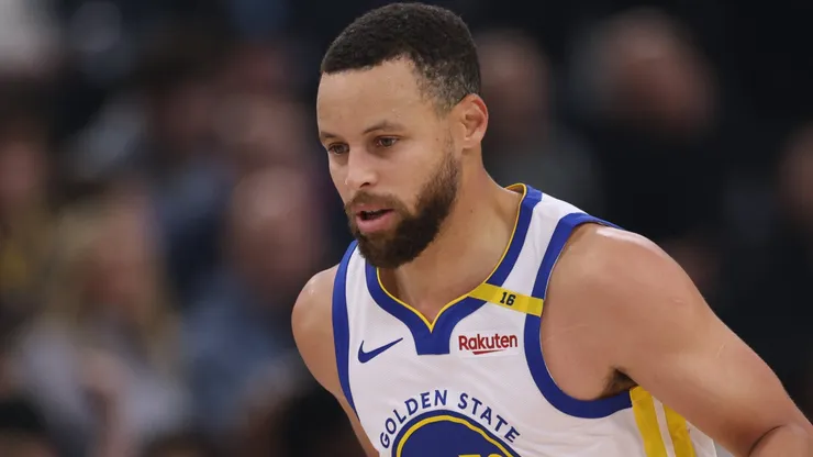 Stephen Curry #30 of the Golden State Warriors runs during a 102-99 loss to the LA Clippers at Intuit Dome on November 18, 2024 in Inglewood, California.