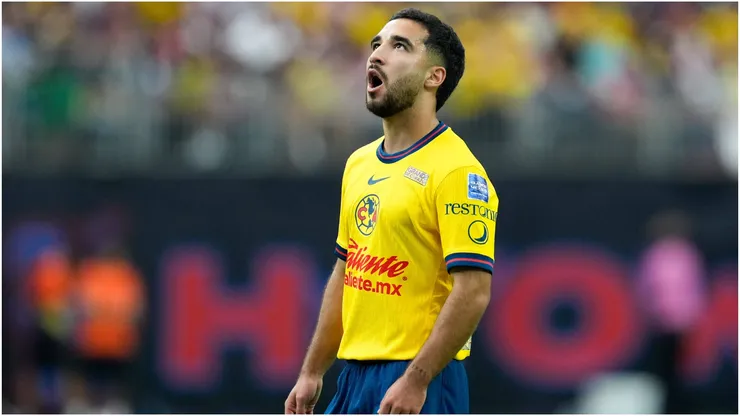 America midfielder Miguel Ramirez