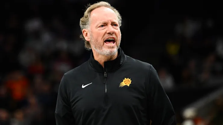 Phoenix Suns head coach Mike Budenholzer looks on during the first half of a Emirates NBA Cup game against the Utah Jazz at Delta Center.