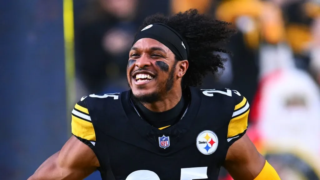 Eric Rowe #25 of the Pittsburgh Steelers enters the field prior to a game against the Cincinnati Bengals at Acrisure Stadium on December 23, 2023 in Pittsburgh, Pennsylvania.