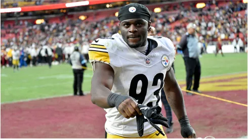 Steelers linebacker Mark Robinson