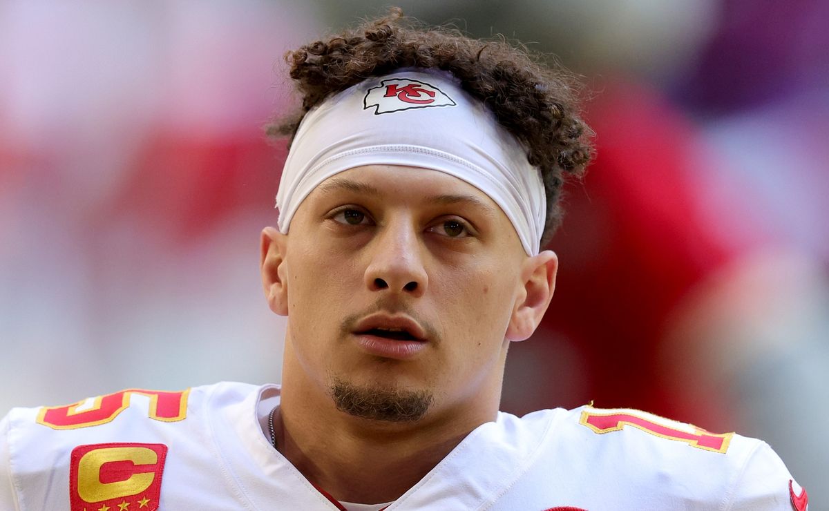 Patrick Mahomes sends clear message and warning to Chiefs before game ...