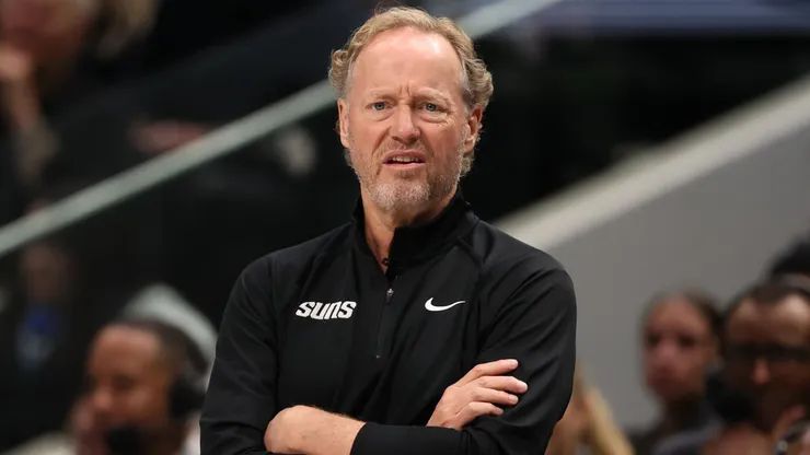 Head coach Mike Budenholzer of the Phoenix Suns looks on during the first half of the game against the Dallas Mavericks at American Airlines Center on November 08, 2024 in Dallas, Texas.