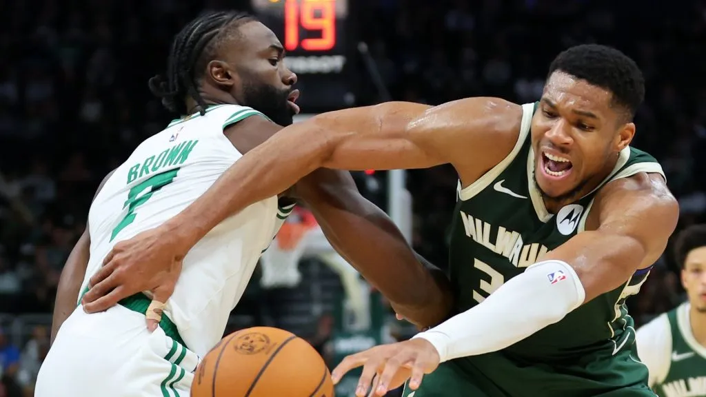 Jaylen Brown disputing the ball with Giannis Antetokounmpo