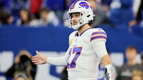 Josh Allen #17 of the Buffalo Bills warms up before the game against the Indianapolis Colts at Lucas Oil Stadium on November 10, 2024 in Indianapolis, Indiana.
