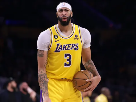 JJ Redick lets Anthony Davis know his importance for Lakers after fantastic game