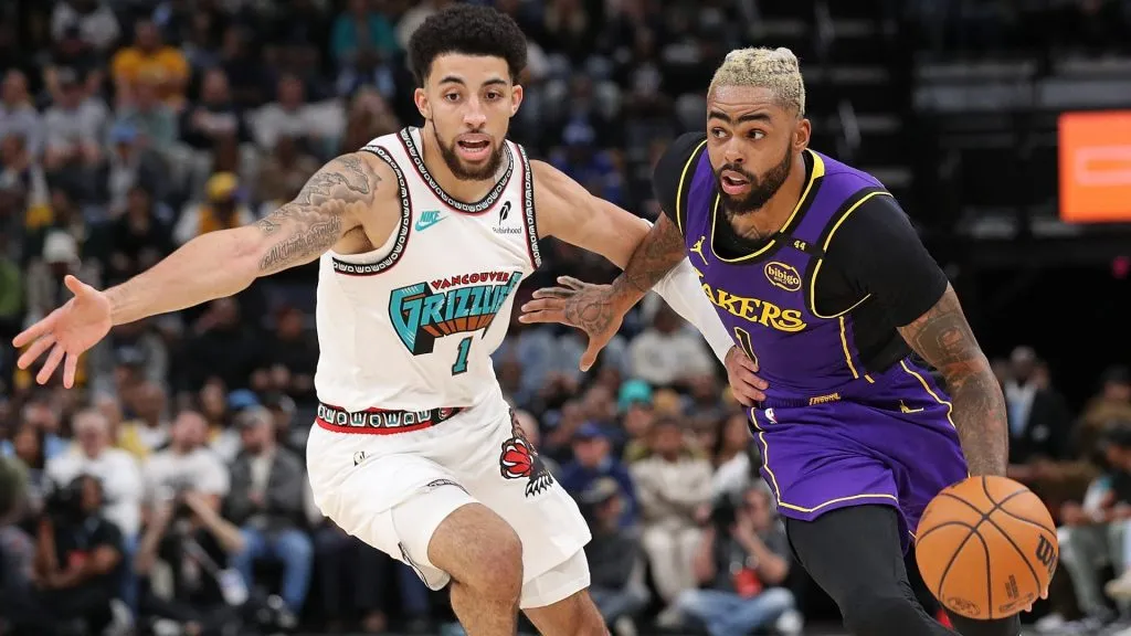 D’Angelo Russell #1 of the Los Angeles Lakers drives against Scotty Pippen Jr. #1 of the Memphis Grizzlies in the first half at FedExForum on November 06, 2024 in Memphis, Tennessee. (Photo by Justin Ford/Getty Images)