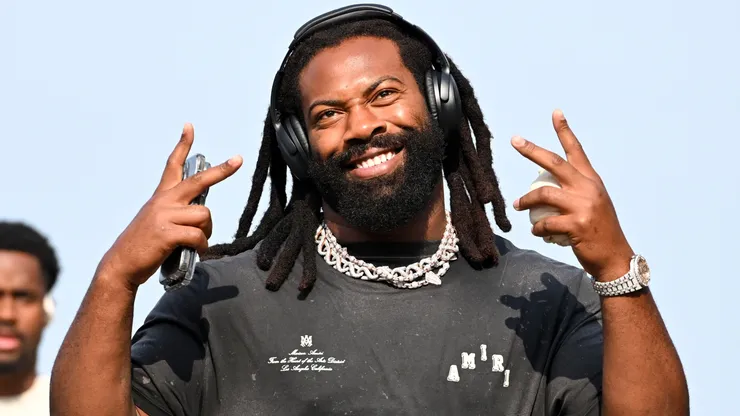 Za'Darius Smith retired from the NFL.