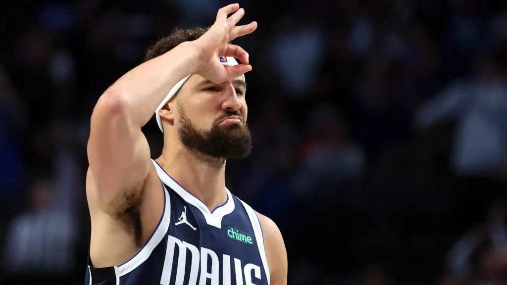 Klay Thompson #31 of the Dallas Mavericks gestures after a thiree pointer against the Houston Rockets. Richard Rodriguez/Getty Images