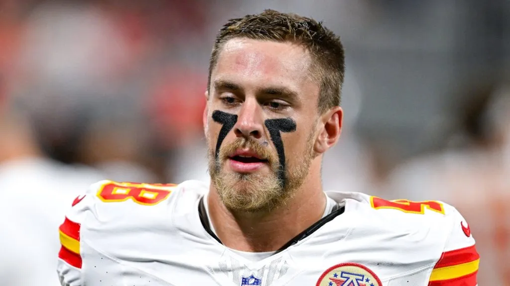 Kansas City linebacker Cole Christiansen (48) on the sideline during the NFL, American Football Herren, USA game between the Kansas City Chiefs and the Atlanta Falcons on September 22nd, 2024 at Mercedes-Benz Stadium in Atlanta, GA.