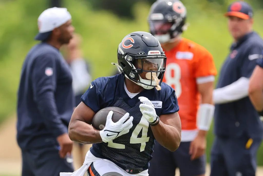 LAKE FOREST, ILLINOIS ā JUNE 04: Khalil Herbert #24 of the Chicago Bears takes part in a drill during Chicago Bears Minicamp at Halas Hall on June 04, 2024 in Lake Forest, Illinois. (Photo by Michael Reaves/Getty Images)