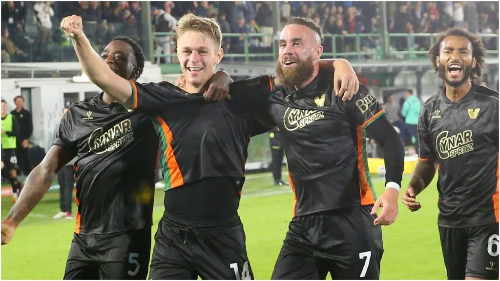 Veneziaās Hans Nicolussi Caviglia celebrates with teammates