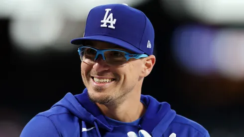 Enrique Hernández #8 of the Los Angeles Dodgers warms up before Game Three of the National League Championship Series against the New York Mets at Citi Field on October 16, 2024 in New York City.