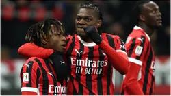 Samuel Chukwueze of AC Milan celebrate with teammates Rafael Leao