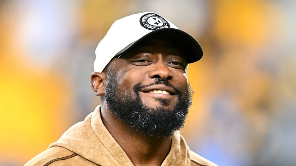 Mike Tomlin smiling