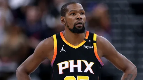 Kevin Durant #35 of the Phoenix Suns reacts during a 125-119 Suns win over the the LA Clippers at Intuit Dome on October 31, 2024 in Inglewood, California.