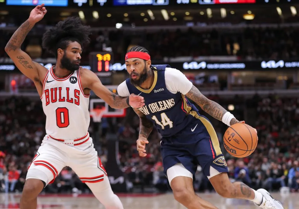 Brandon Ingram dribbling