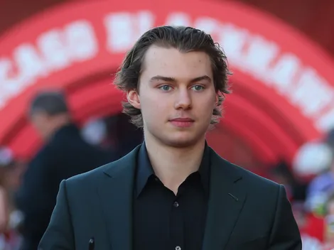 Connor Bedard reacts to Blackhawks' new goalie Spencer Knight's arrival after Panthers exit